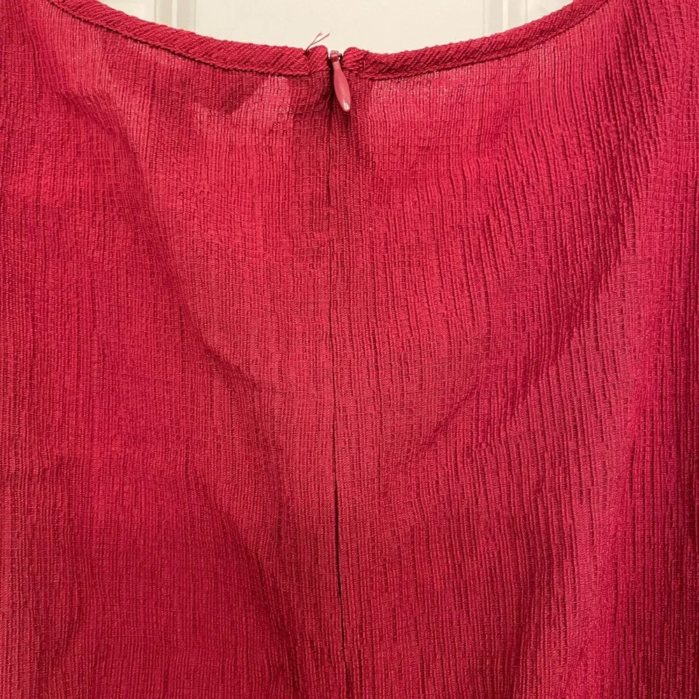 Like new ruffle dress - Picture 3 of 5